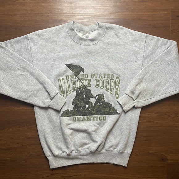 Other - Vintage Marines Quantico crewneck